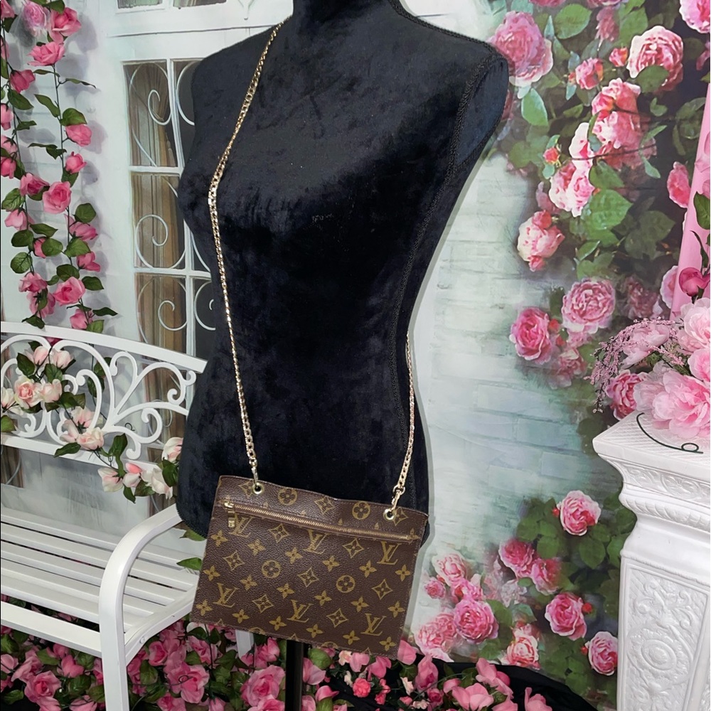 Authentic Louis Vuitton randonnee pouch vintage